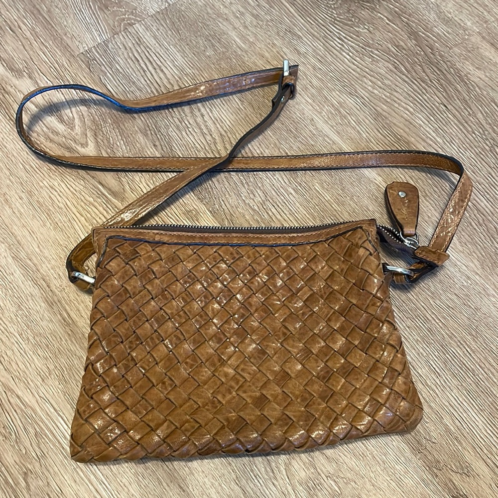 Maxon Collection Leather crossbody